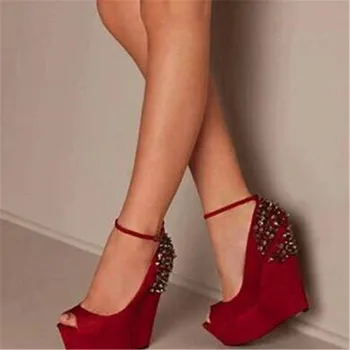 Elegantan modni besplatna dostava crvena divokoza, uzicom na щиколотке, prva 4 cm debljine 14,5 cm cipele na танкетке. Veličina: 35-43