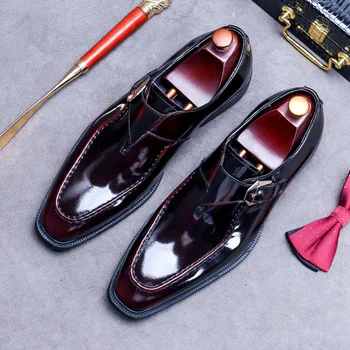Gospodo modeliranje cipele Poslovne Gospodo Oxfords Od prave kože Velike Dimenzije Svakodnevne Retro Crno Vino Kopče Crvene 2021 Nova Moda